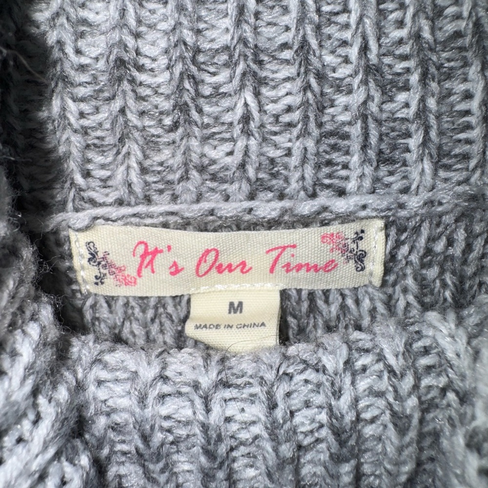 It’s Our Time Gray Women’s Cowl Neck Turtleneck Sweater Size Medium - Picture 3 of 4